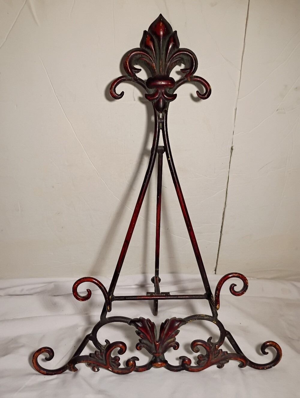 Large Vtg Cast Iron Easel 19x14 Fleur De Lis Tabletop Book Sign Display Stand